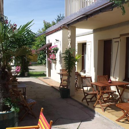 Le Clos Robinson Martin-Eglise Exterior photo